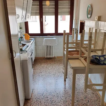 Via Roma 12 Follonica