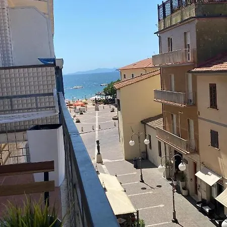 Via Roma 12 3* Follonica