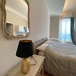 Via Roma 12 福洛尼卡