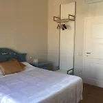 Via Roma 12 招待所 福洛尼卡