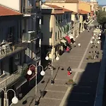 Via Roma 12 3*